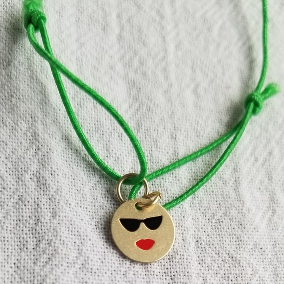 💥Emoji stretch bracelet set - Picture 3 of 3